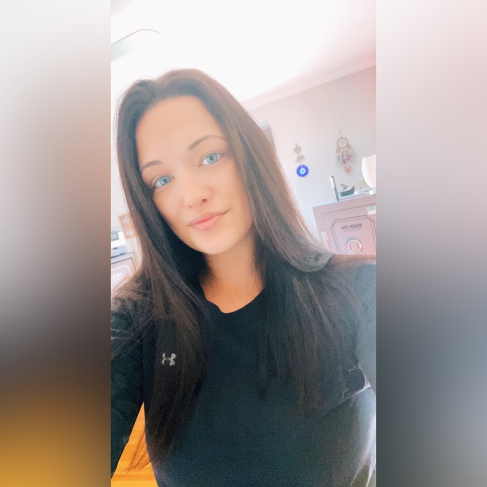 Meet your Posher, Haley